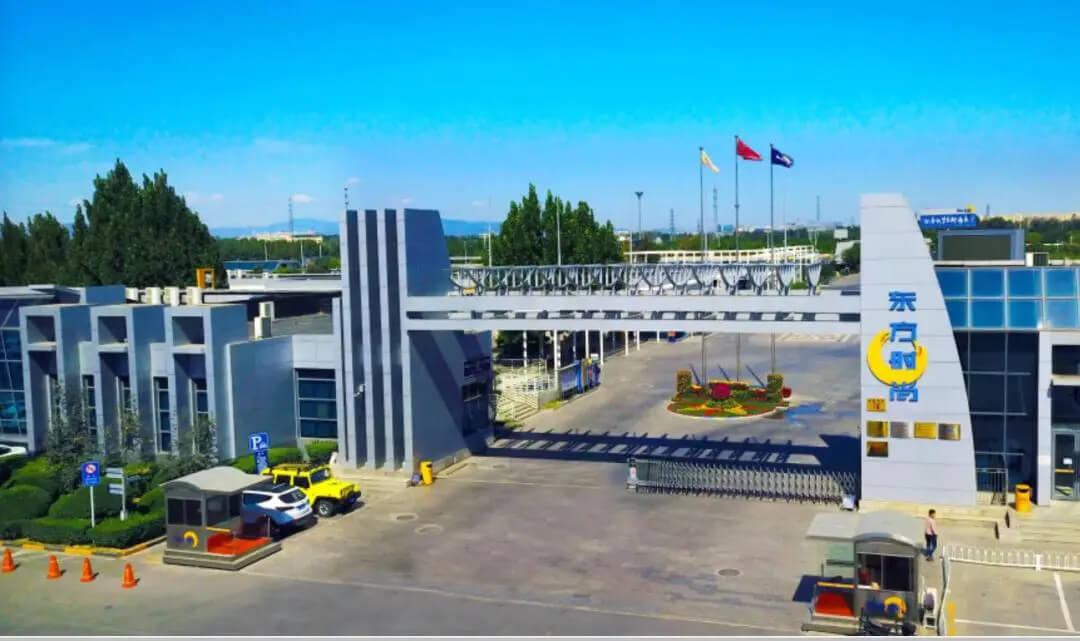 「东方时尚驾校」